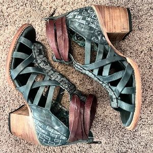 Freebird Leather heeled strappy bootie sandals size 7.